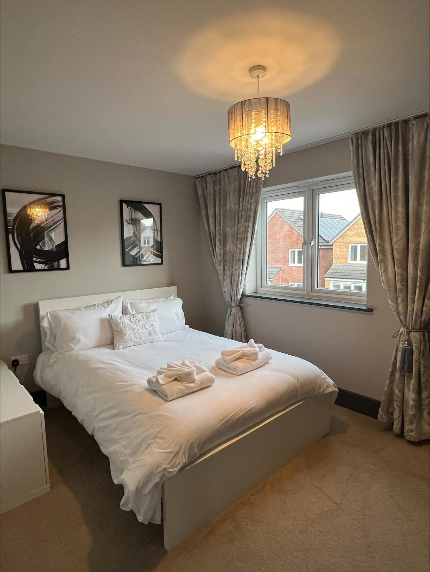 Luxury Durham Home In Dh1, Free Parking, No Fees ภายนอก รูปภาพ